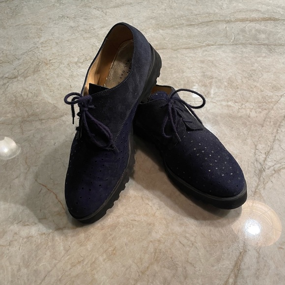 Ron White size 9.5. Navy suede with sparkle. - Picture 3 of 8